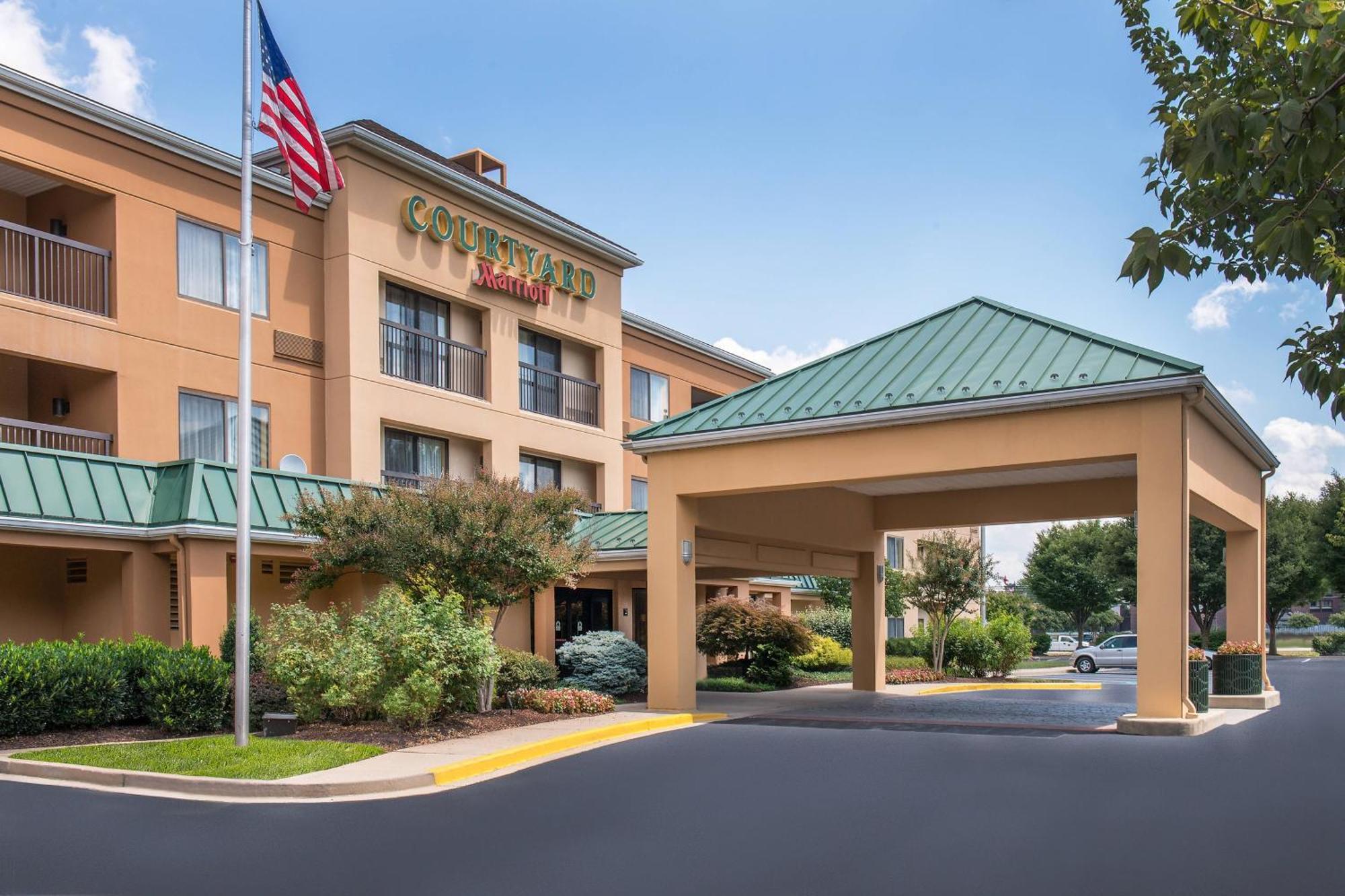 Courtyard By Marriott Frederick Hotel Exterior photo