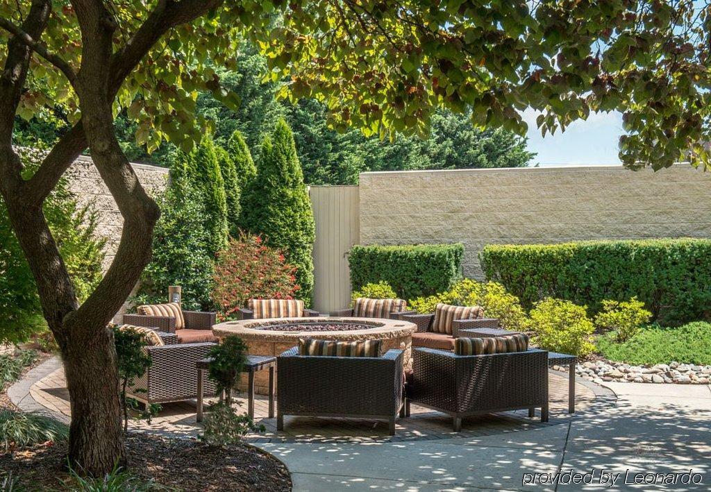 Courtyard By Marriott Frederick Hotel Exterior photo
